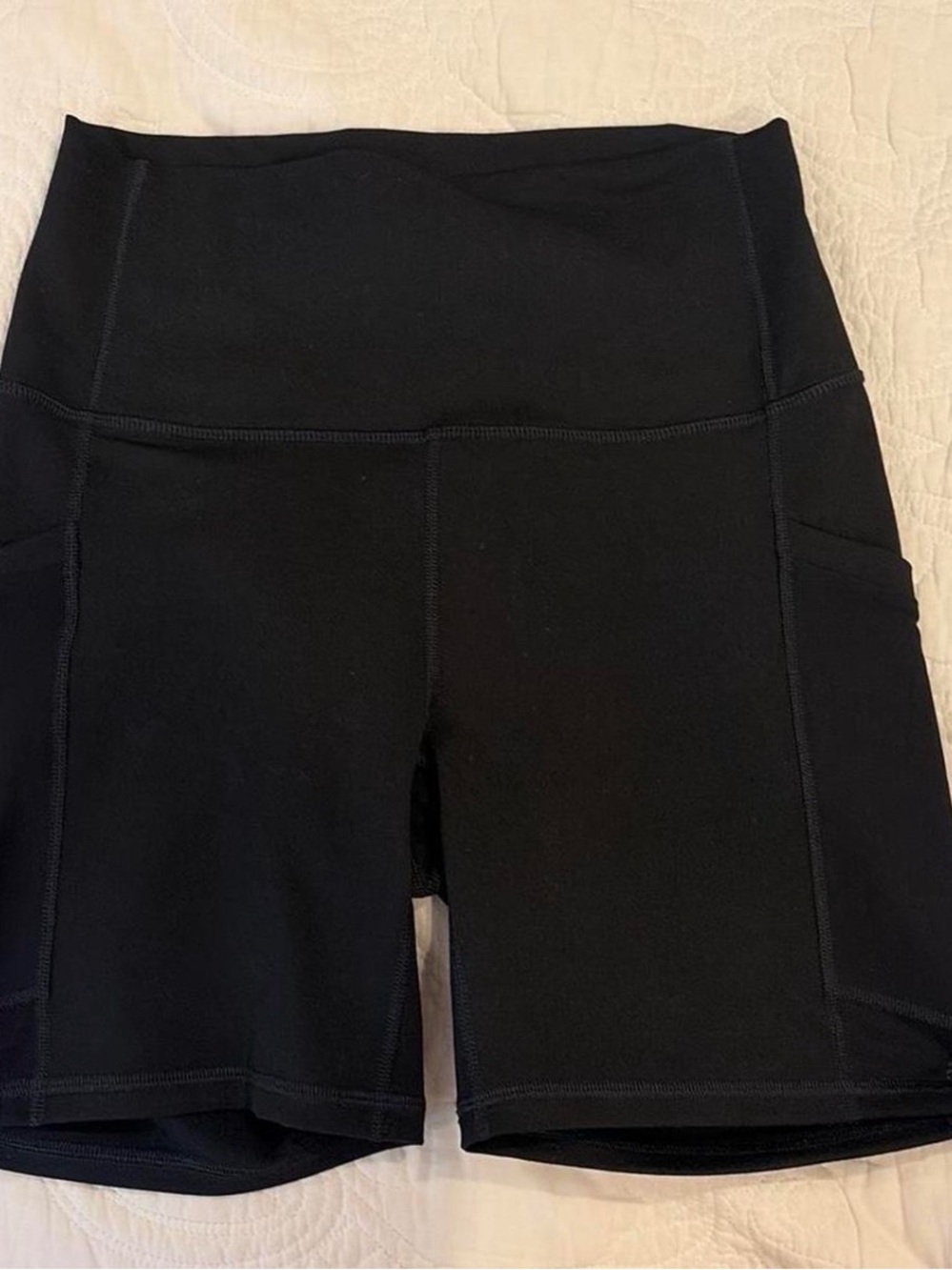 Fabletics On-The-Go Ultra High-Waisted Short 6”